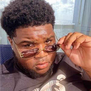 Meet your Posher, Darvell